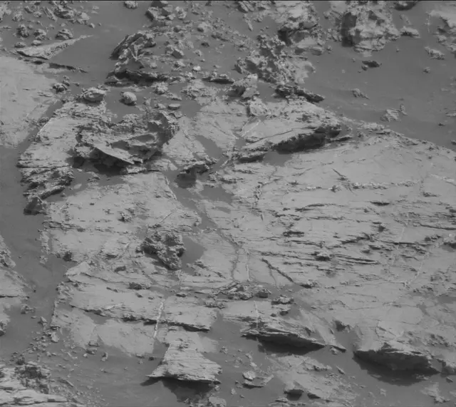 Sol 2799: Mast Camera (Mastcam)