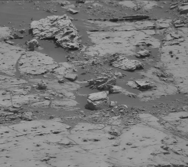 Sol 2799: Mast Camera (Mastcam)