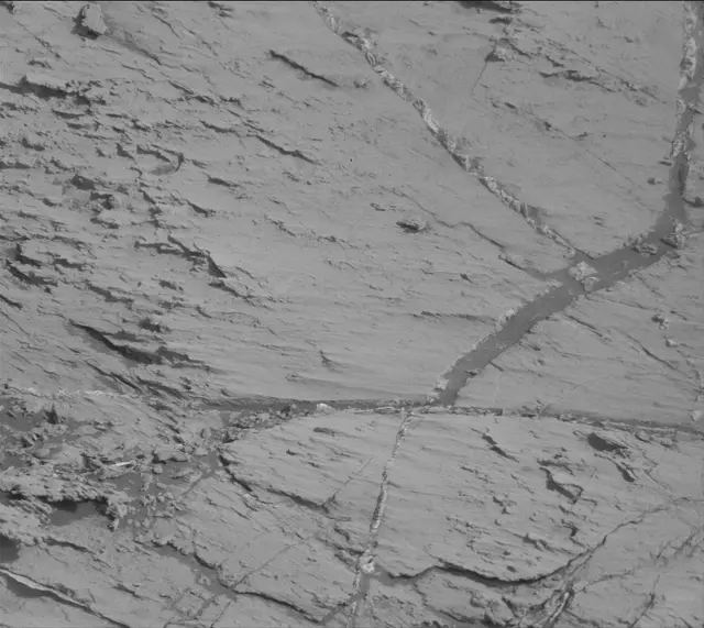 Sol 2799: Mast Camera (Mastcam)