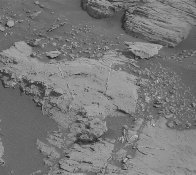 Sol 2799: Mast Camera (Mastcam)