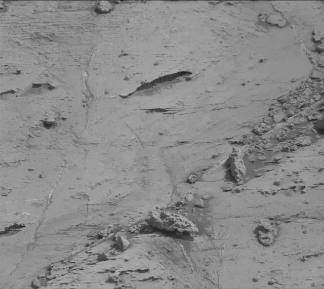 Sol 2799: Mast Camera (Mastcam)