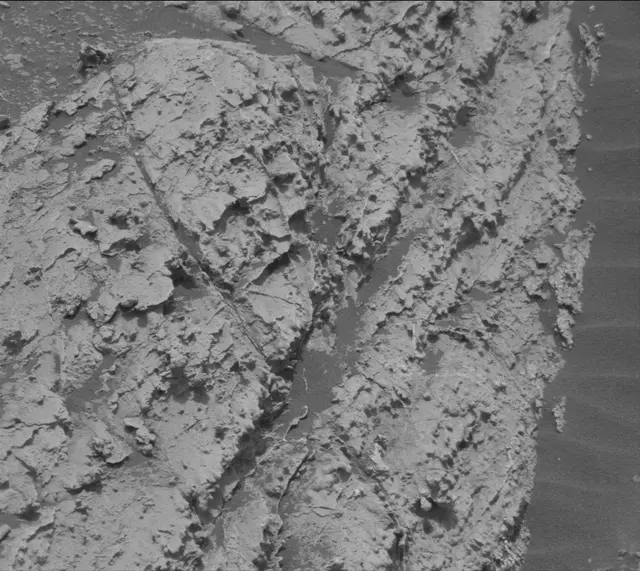 Sol 2799: Mast Camera (Mastcam)