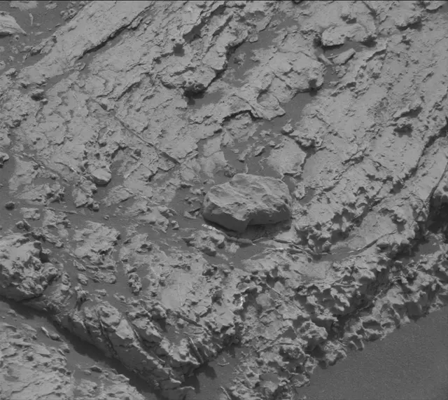 Sol 2799: Mast Camera (Mastcam)
