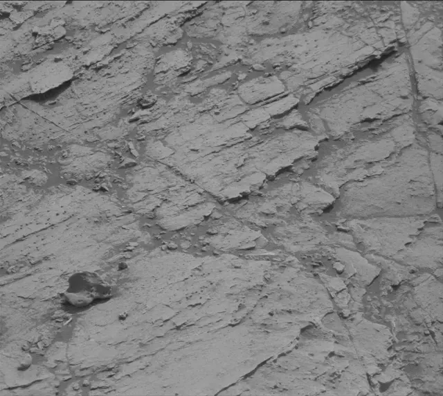 Sol 2799: Mast Camera (Mastcam)