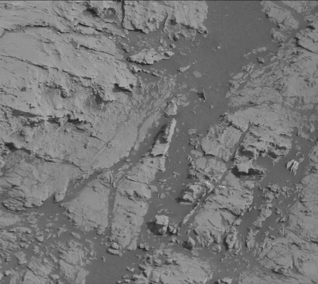 Sol 2799: Mast Camera (Mastcam)