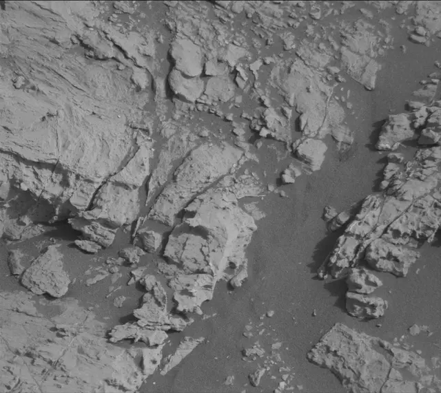 Sol 2799: Mast Camera (Mastcam)