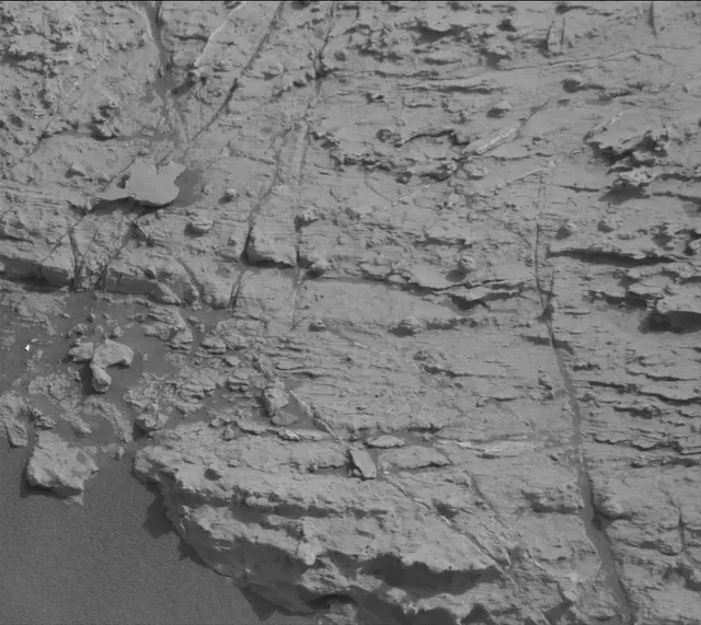 Sol 2799: Mast Camera (Mastcam)