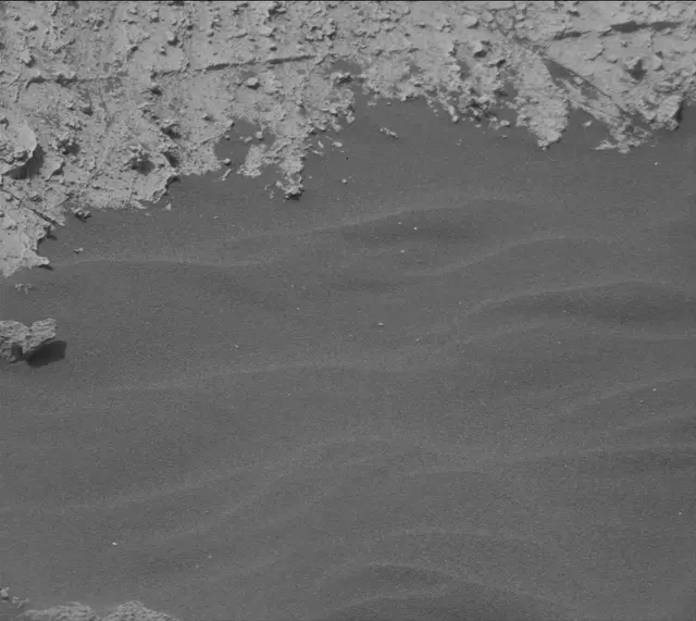 Sol 2801: Mast Camera (Mastcam)
