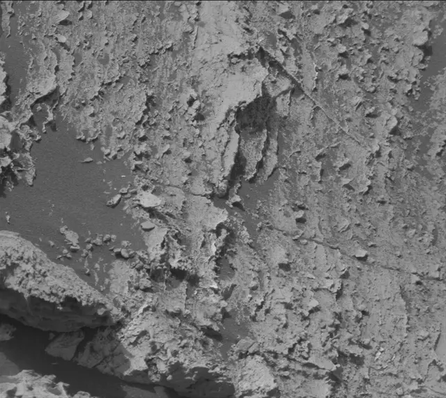 Sol 2801: Mast Camera (Mastcam)