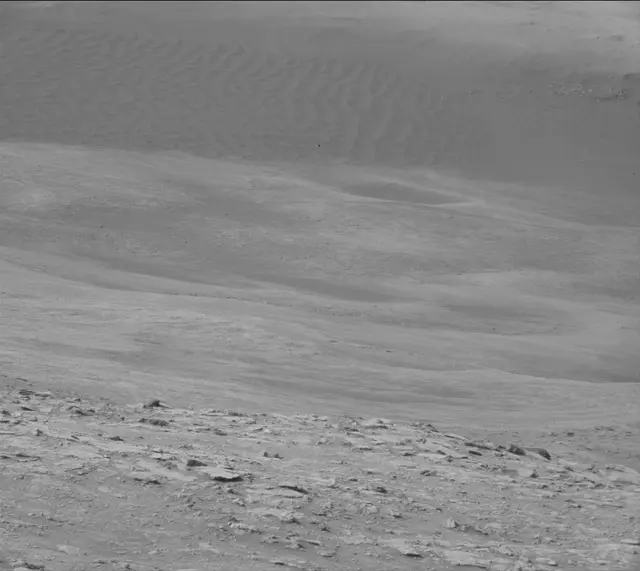 Sol 2801: Mast Camera (Mastcam)