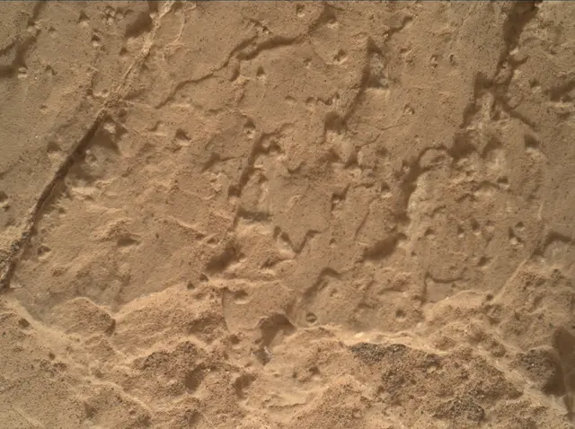 Sol 2803: Mars Hand Lens Imager (MAHLI)