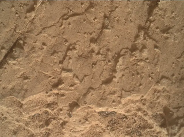 Sol 2803: Mars Hand Lens Imager (MAHLI)