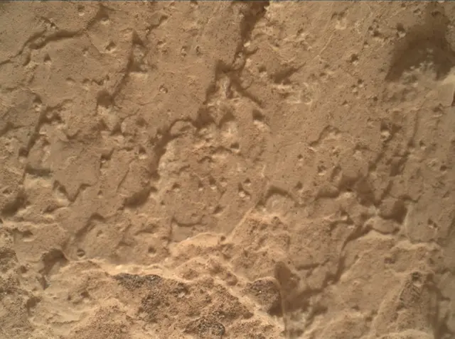Sol 2803: Mars Hand Lens Imager (MAHLI)