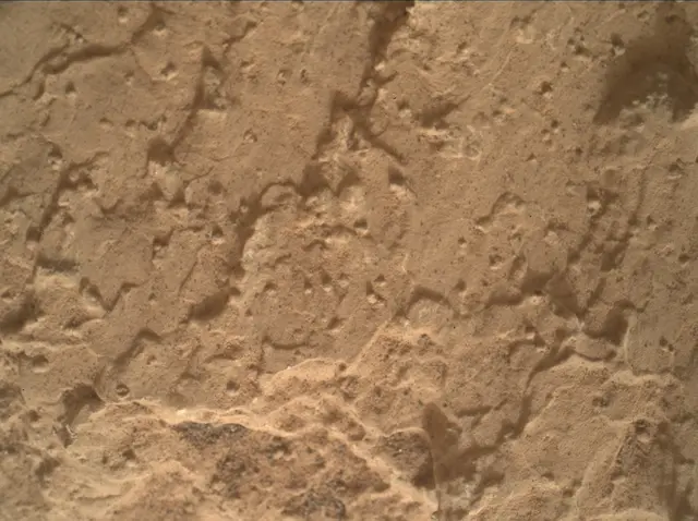 Sol 2803: Mars Hand Lens Imager (MAHLI)