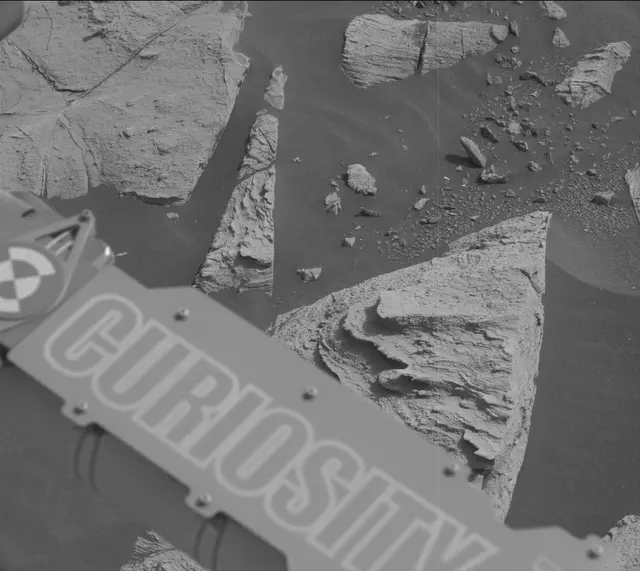 Sol 2804: Mast Camera (Mastcam)
