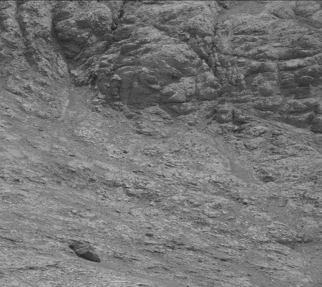 Sol 2804: Mast Camera (Mastcam)