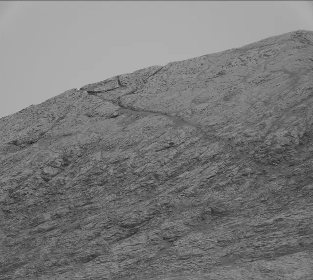 Sol 2804: Mast Camera (Mastcam)