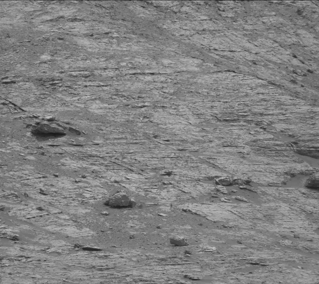 Sol 2804: Mast Camera (Mastcam)