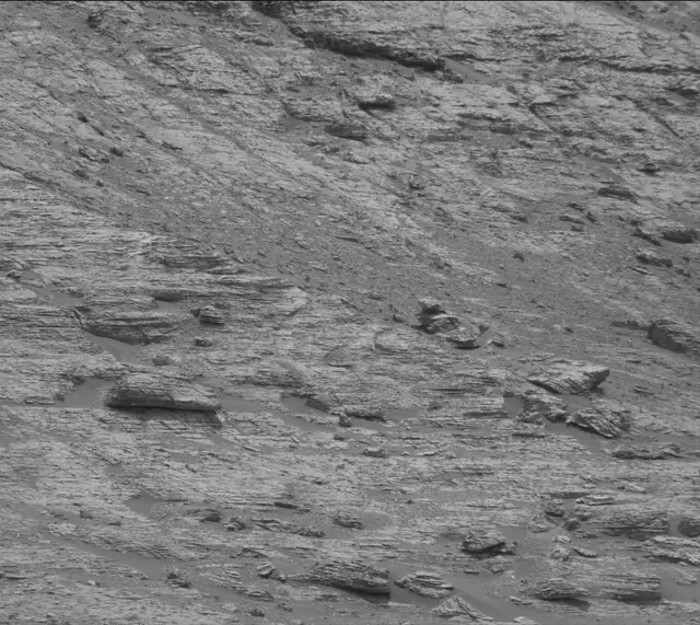 Sol 2804: Mast Camera (Mastcam)