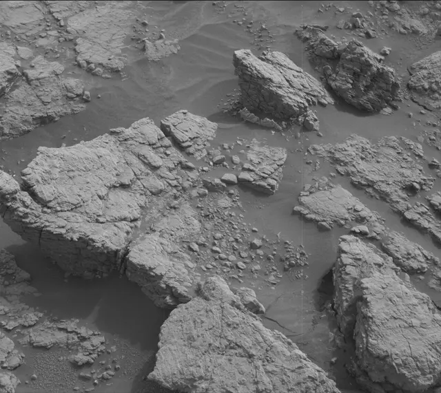 Sol 2813: Mast Camera (Mastcam)