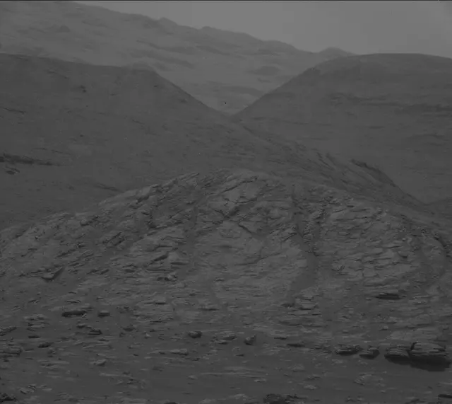 Sol 2813: Mast Camera (Mastcam)