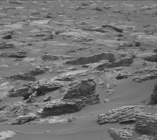 Sol 2813: Mast Camera (Mastcam)