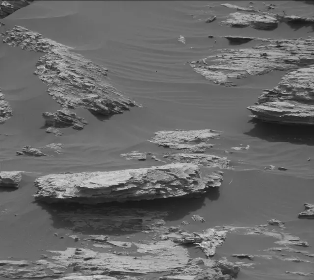 Sol 2813: Mast Camera (Mastcam)