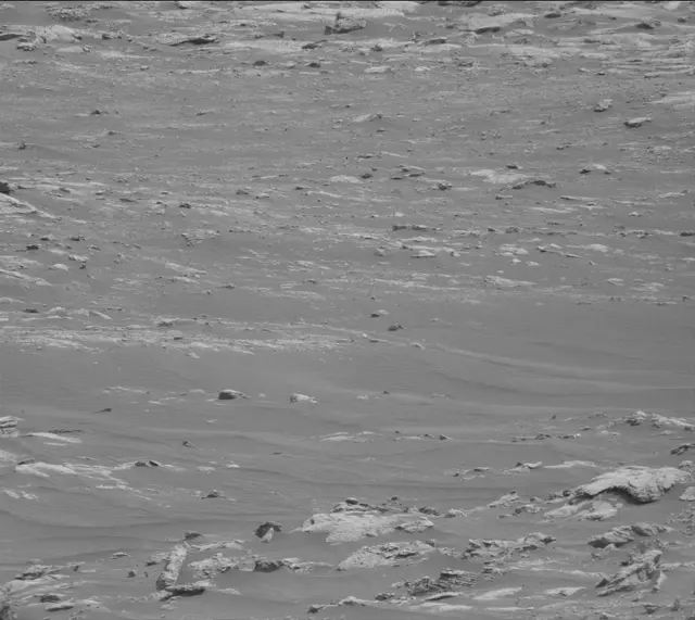 Sol 2813: Mast Camera (Mastcam)