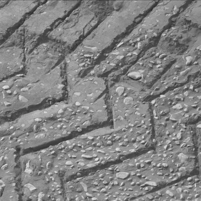 Sol 2813: Mast Camera (Mastcam)