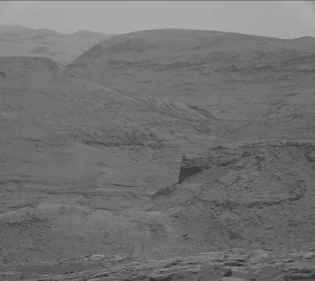 Sol 2816: Mast Camera (Mastcam)