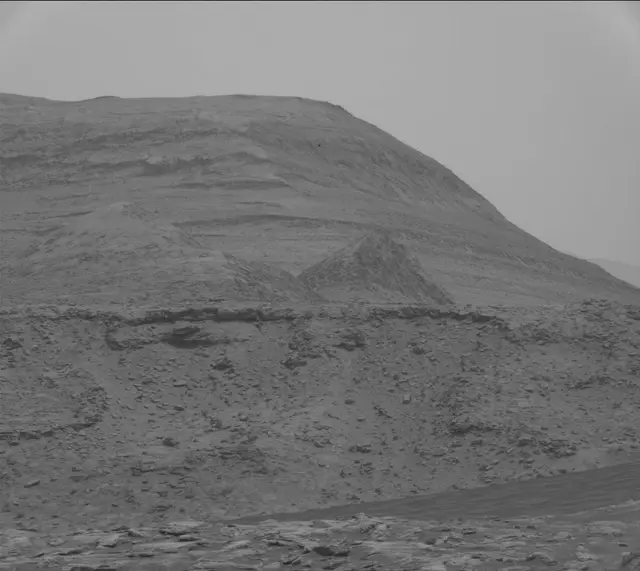 Sol 2816: Mast Camera (Mastcam)