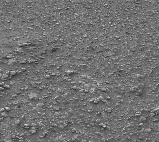 Sol 2817: Mast Camera (Mastcam)