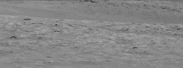 Sol 2819: Mast Camera (Mastcam)