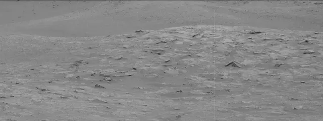Sol 2819: Mast Camera (Mastcam)