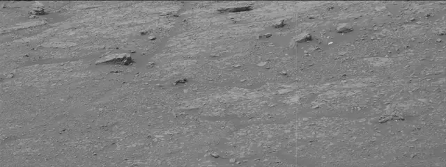 Sol 2819: Mast Camera (Mastcam)