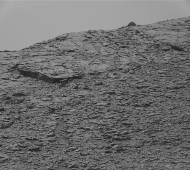 Sol 2819: Mast Camera (Mastcam)