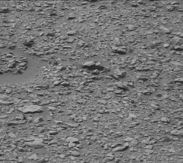 Sol 2819: Mast Camera (Mastcam)