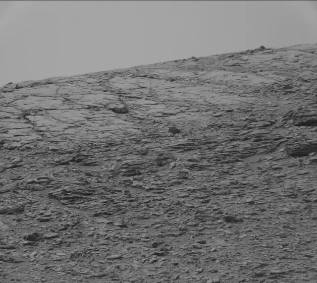 Sol 2819: Mast Camera (Mastcam)