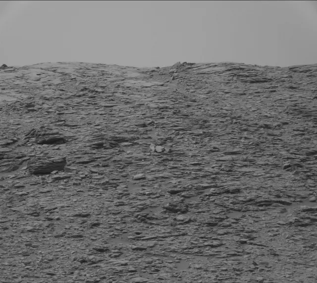 Sol 2819: Mast Camera (Mastcam)