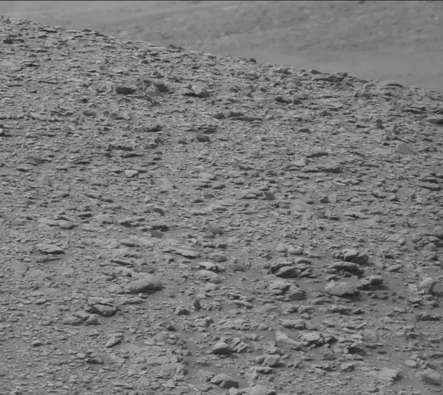 Sol 2819: Mast Camera (Mastcam)