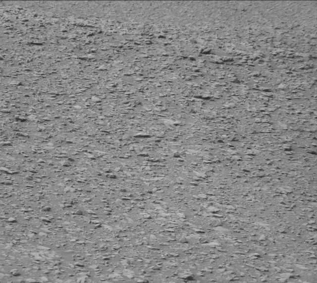 Sol 2819: Mast Camera (Mastcam)