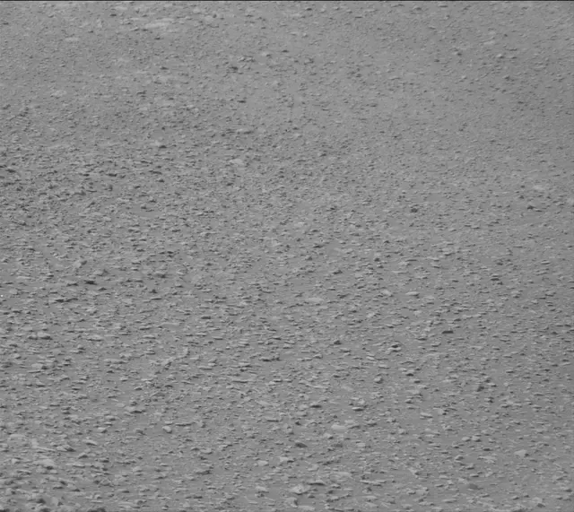 Sol 2819: Mast Camera (Mastcam)