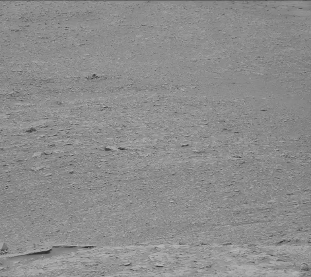 Sol 2819: Mast Camera (Mastcam)
