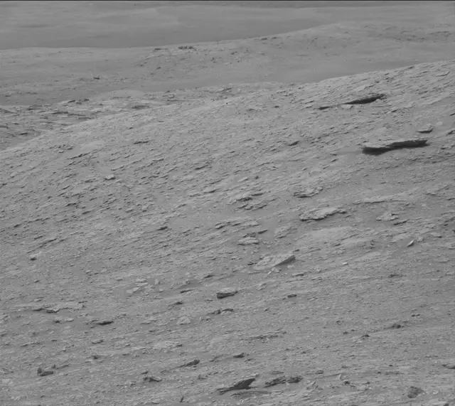 Sol 2819: Mast Camera (Mastcam)