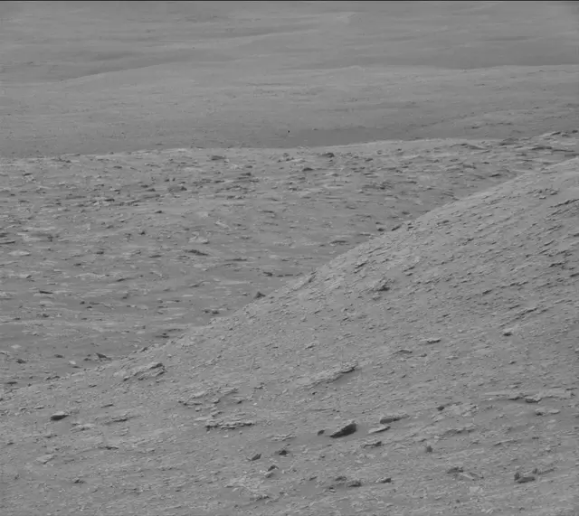 Sol 2819: Mast Camera (Mastcam)