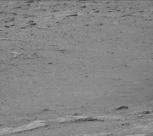 Sol 2819: Mast Camera (Mastcam)
