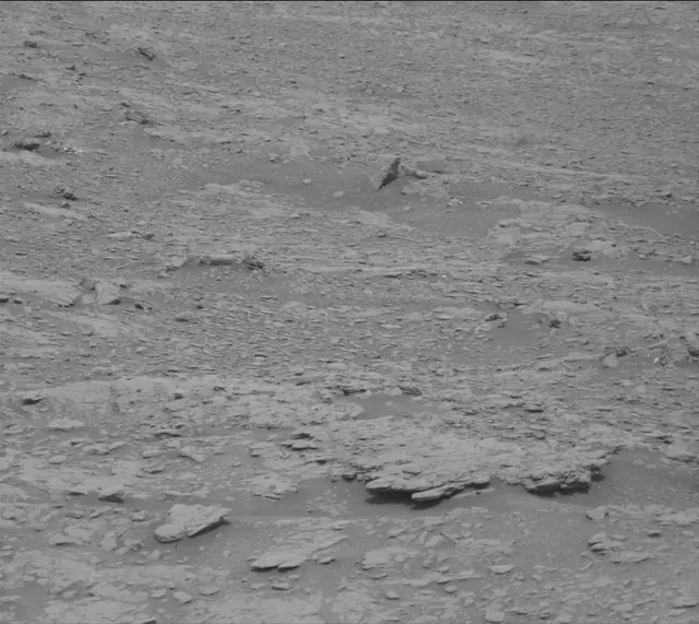 Sol 2819: Mast Camera (Mastcam)