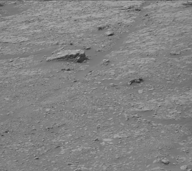 Sol 2819: Mast Camera (Mastcam)