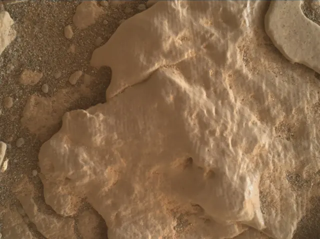 Sol 2819: Mars Hand Lens Imager (MAHLI)