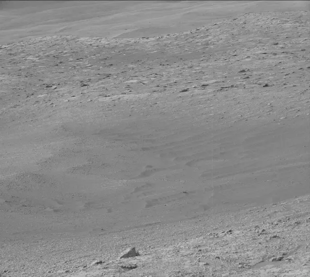 Sol 2820: Mast Camera (Mastcam)